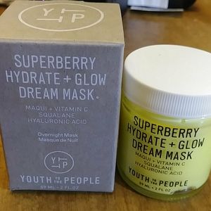 USED Youth to the People Superberry Glow Mask